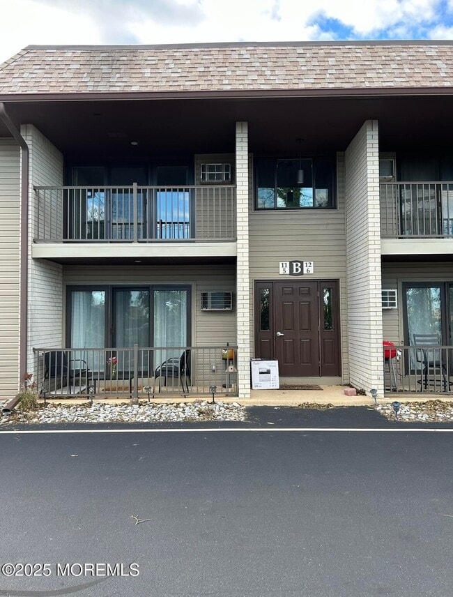 Photo - 330 Shore Dr Unidad B11