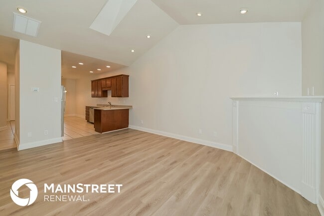 Photo - 7427 Earl Gray Way