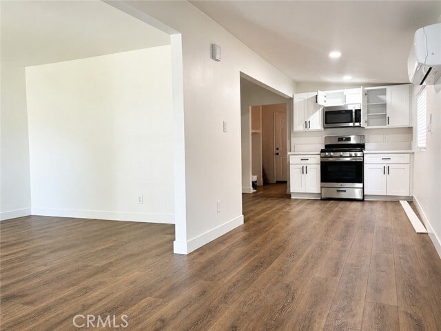 Photo - 11151 Duncan Ave