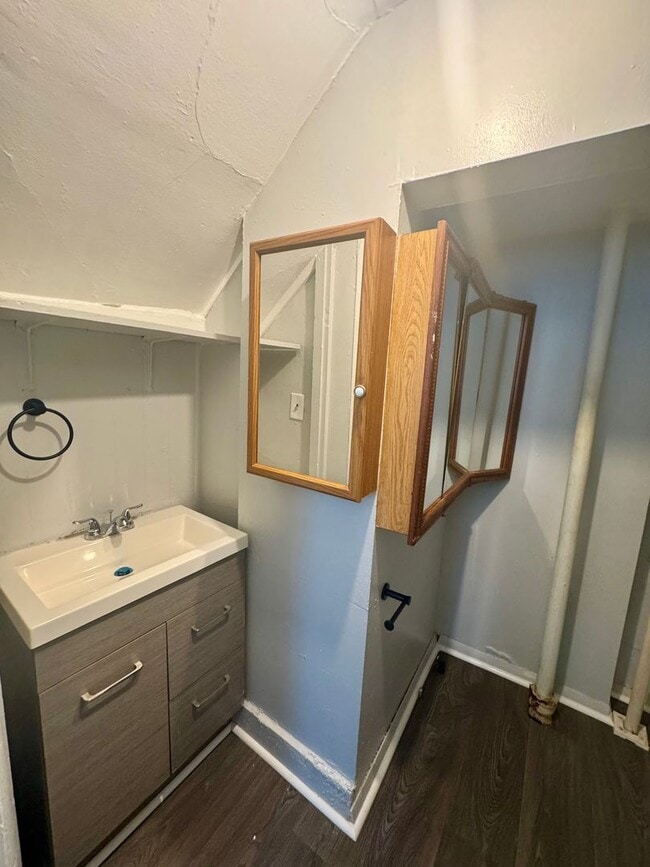 Photo - 2714 May St Unit 1