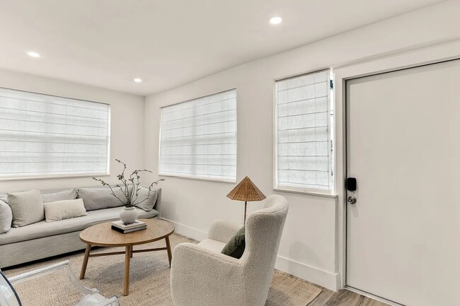 Photo - 1237 NW 33rd Ave Unit 1