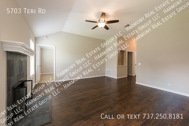Photo - 5703 Teri Rd