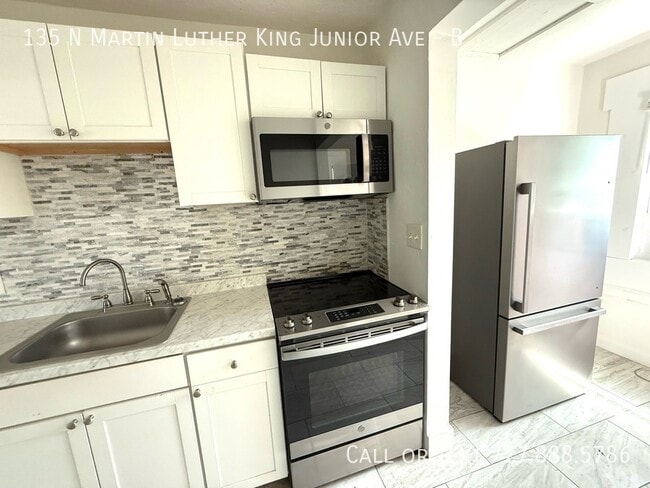 Photo - 135 N Martin Luther King Jr Ave Unit B