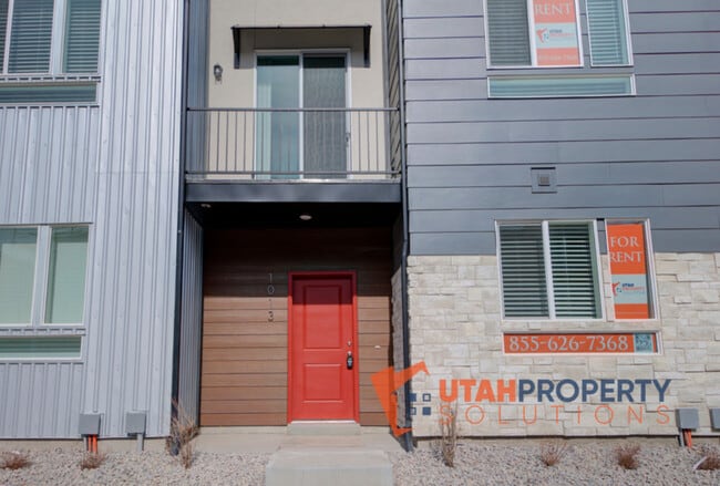 Photo - 1013 W 400 S Townhome
