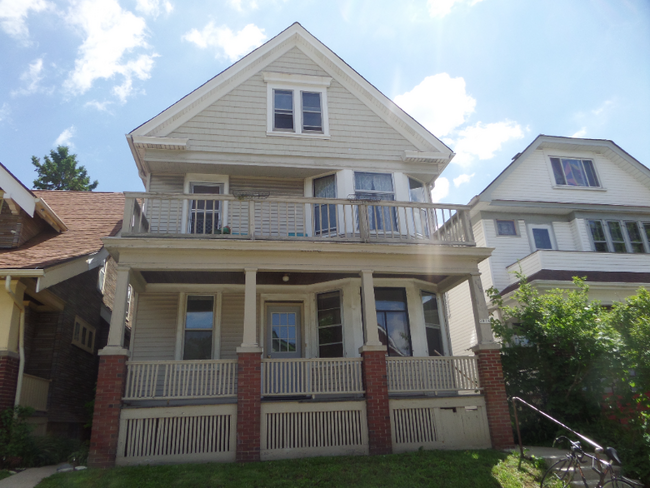 Photo - 2816 N Fratney St Apartment Unit 1