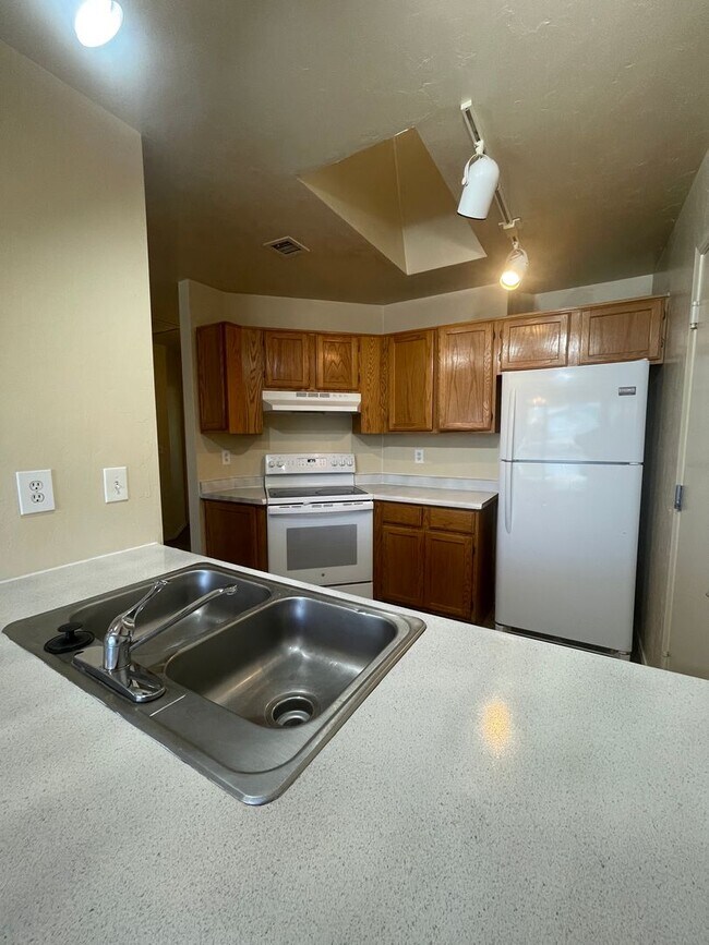 Photo - 8412 E Lakeshore Dr Unit D