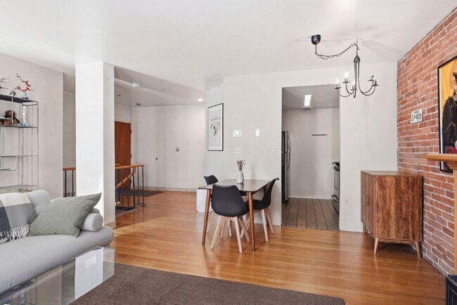 Photo - Amazing 2 bed in Fenway.... Close to NEU