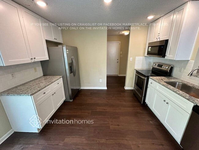 Photo - 9808 Aviary Hill Way
