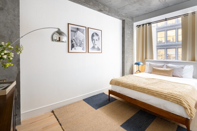 Building Photo - 119 W 24 St Rental