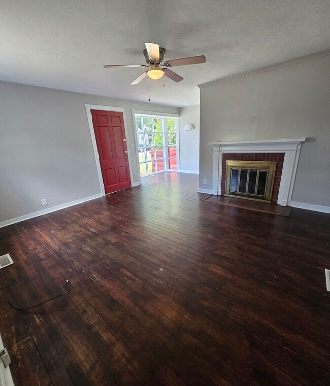 Building Photo - 817 Lockwood Ave