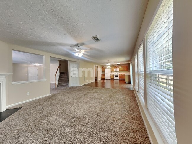 Photo - 574 Leaflet Ives Dr