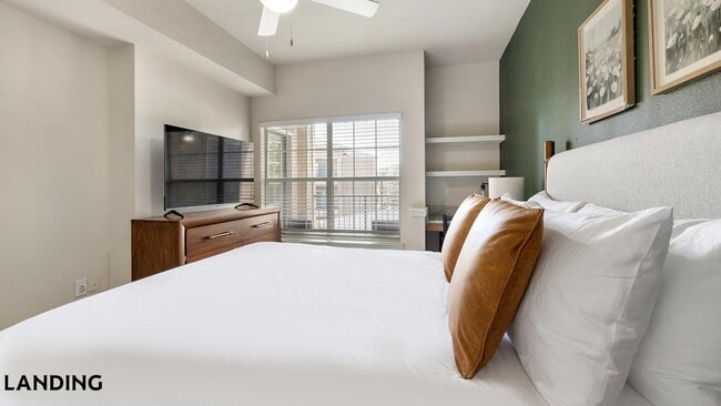Photo - 3250 Hudson Crossing Unit 314