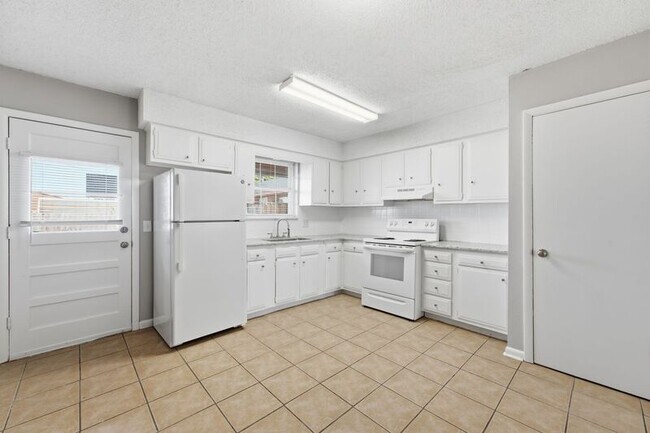 Photo - 742 N 6th St