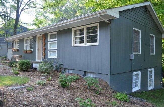 Building Photo - WEST LAFAYETTE SCHOOLS