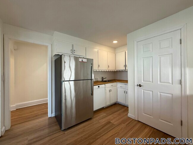 Photo - 522 Hancock St Unidad B