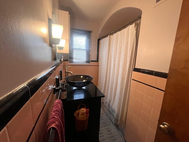 Photo - 128 Murrayhill Ave