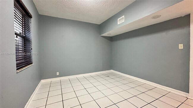 Photo - 2220 Charleston St Unit 1