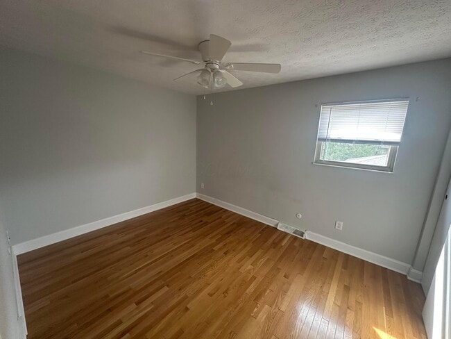 Photo - 4867 Dierker Rd