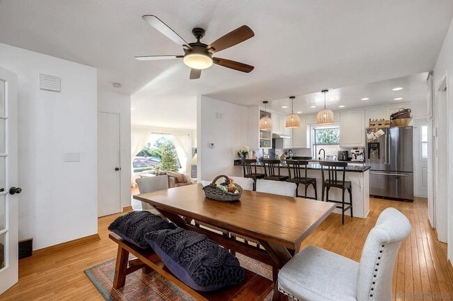 Photo - 1166 Agate St