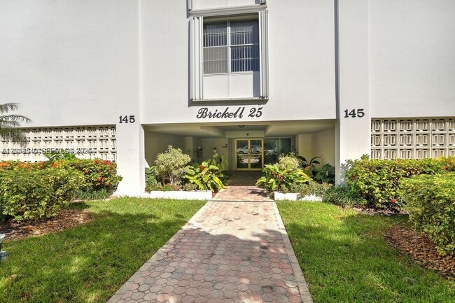 Building Photo - 145 SE 25th Rd Unit 502