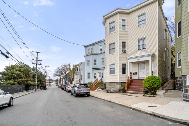 Photo - 291 E Eagle St Unidad 2