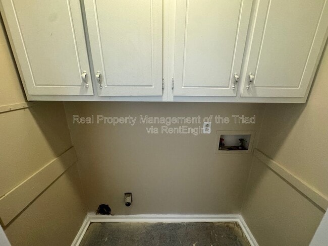 Photo - 2393 Spicewood Dr