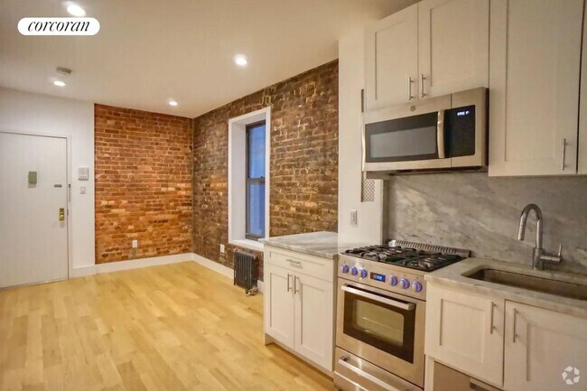 Building Photo - 146 17th St Rental