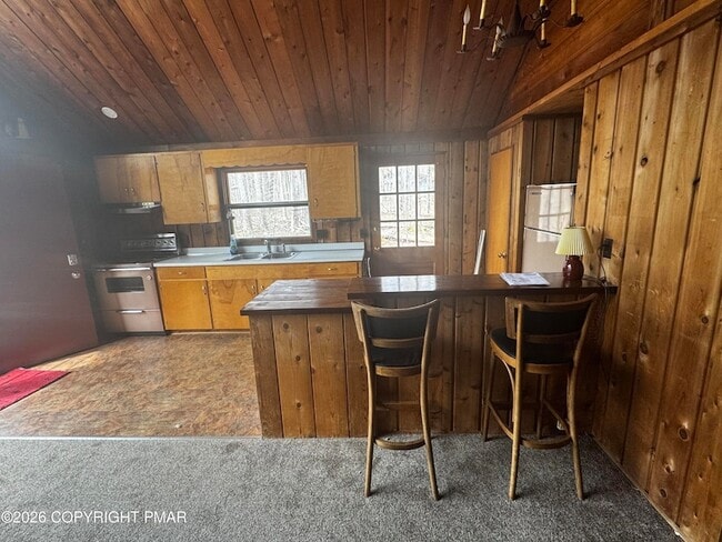 Photo - 174 Sweet Briar Rd