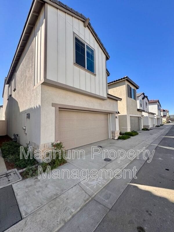 Photo - 25147 Hunter Ave