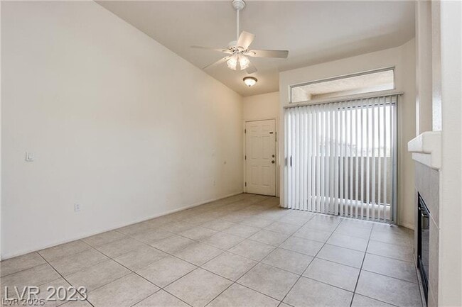 Photo - 2305 W Horizon Ridge Pkwy Unit 1023