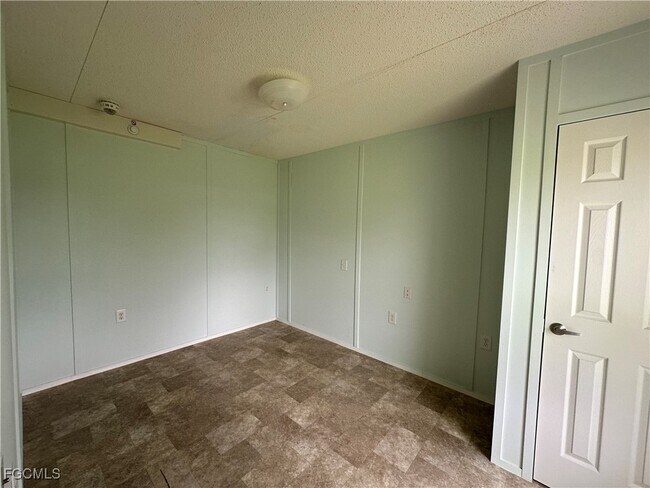 Photo - 8086 Heck Dr