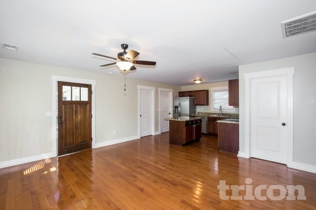 Photo - 1753 Dunkirk Dr