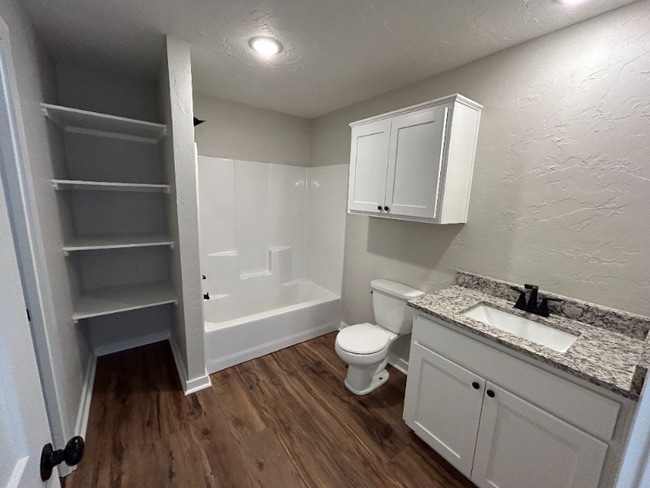 Photo - 609 Mell Ave