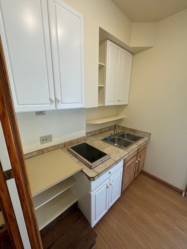 Photo - 1163 Aloha Way Unit B