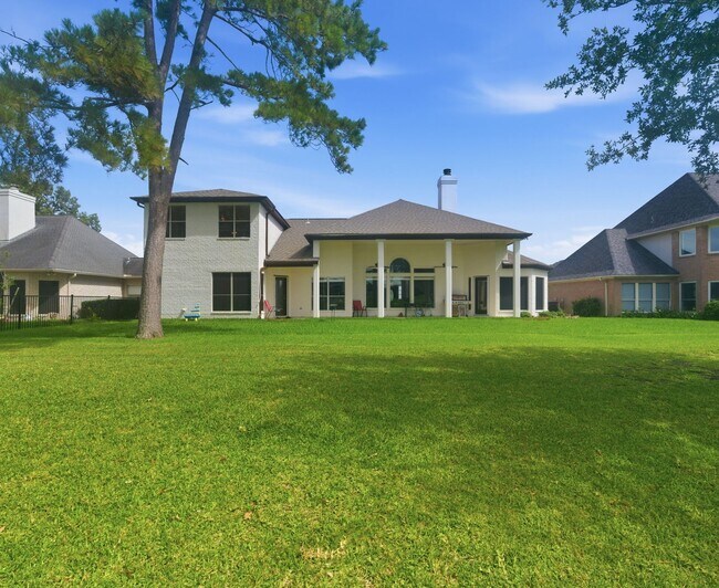 108 Somerton Dr