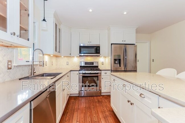 Photo - 86 Morias Ave