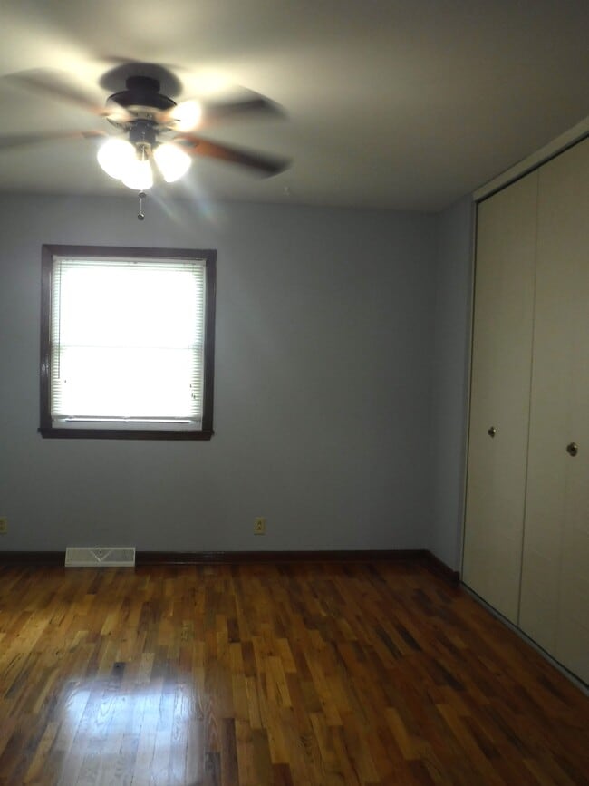 Photo - 1803 Lion Rd