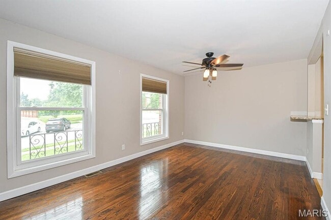 Photo - 7359 Balson Ave