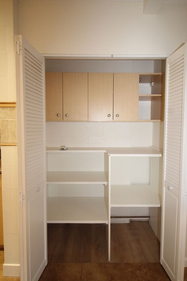 Photo - Rarely Available 3 bedroom - 2 bath - 2 parking!