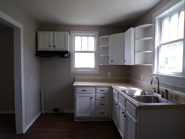 Photo - 407 S Park Rd SW