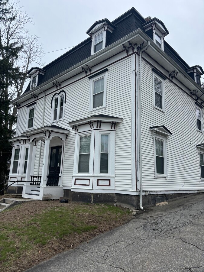 Photo - 14 Salem St Unit 3