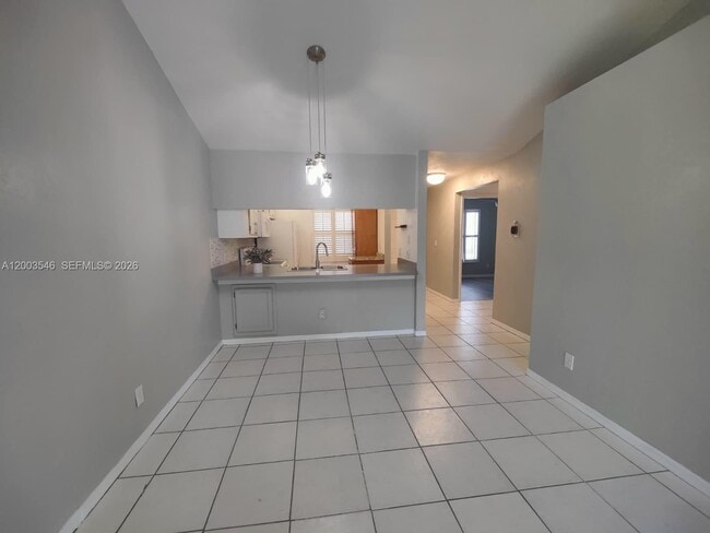 Photo - 2668 Kings Lake Blvd