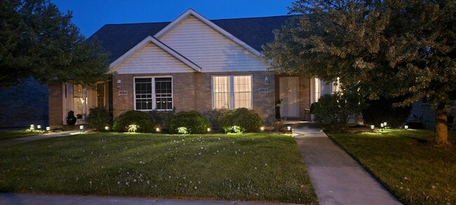 Photo - 470 Yale Dr Unit B