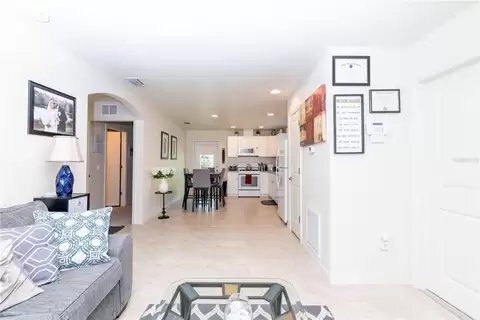 Photo - 1448 Oak St