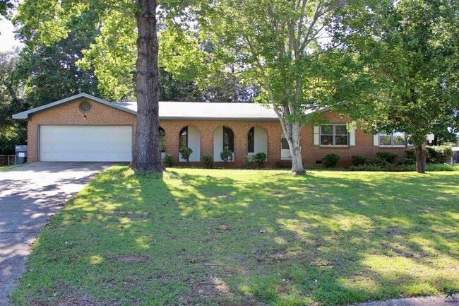 Photo - 1004 Ridge Cir S Casa