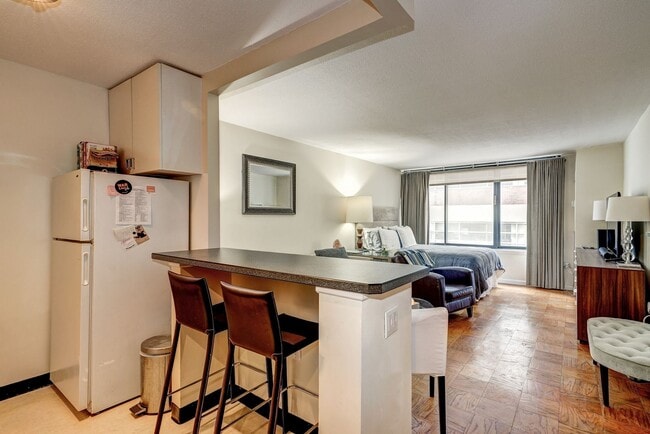 Photo - 1301 20th St NW Unit 201