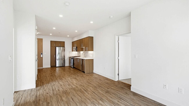 Living Room with Hard Surface Flooring - Huxley