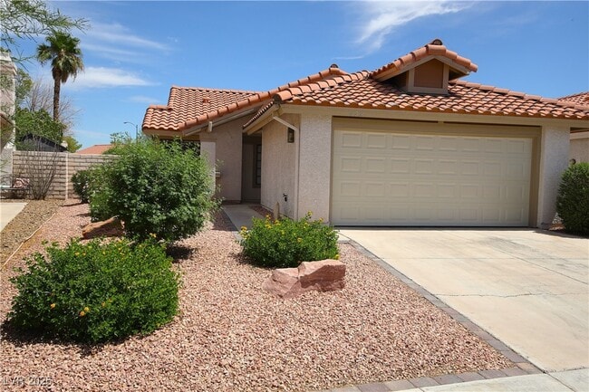 Building Photo - 672 Paulson Dr Rental