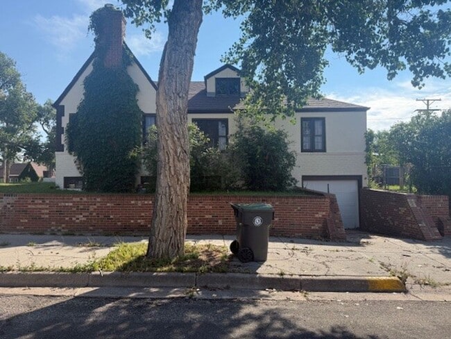 Photo - House For Lease