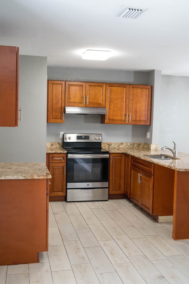 Photo - 2078 Keyes Ln